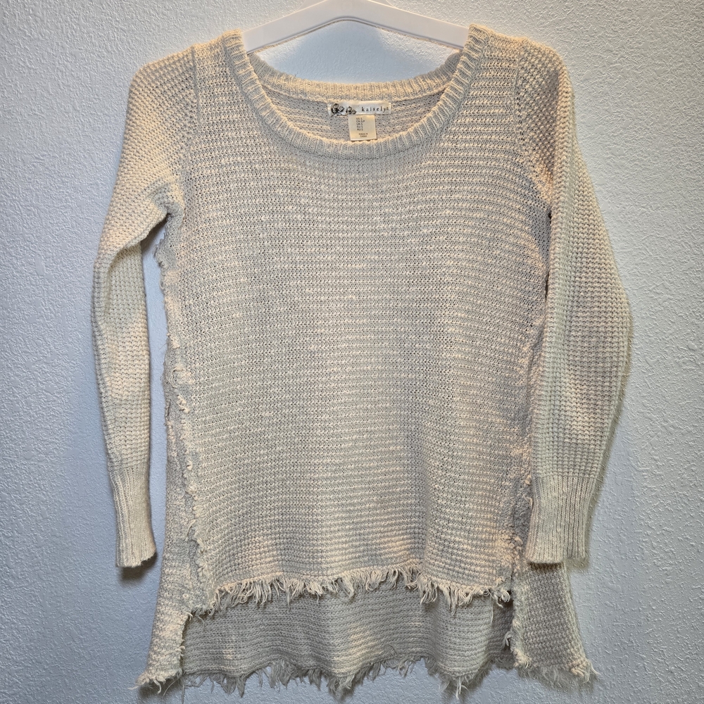 Elegant Cream Knit Sweater with Distressed Hem 100 %‎ Cotton Small Boho